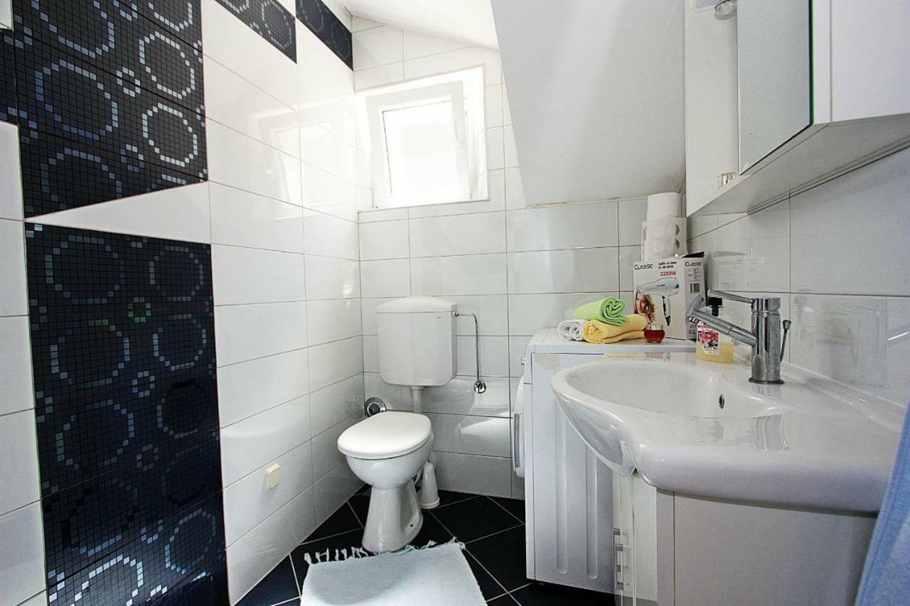 פוצ'ישצ'ה Apartmani Nila מראה חיצוני תמונה